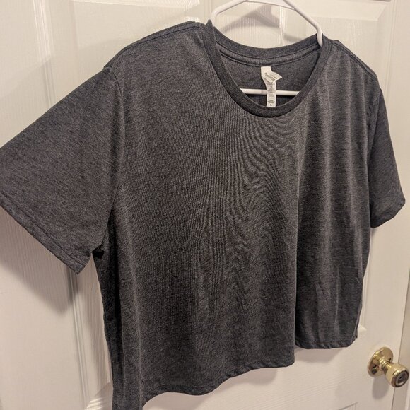 Belle + canvas Tops - Belle + Canvas grey crop tee - xl